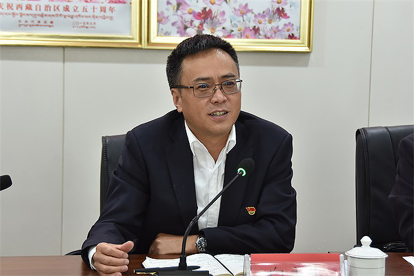 Bai Yongsheng, 당위원회 차관보, 건설 공학 건축 자재 그룹의 부회장 및 총괄 책임자, Spokejpg