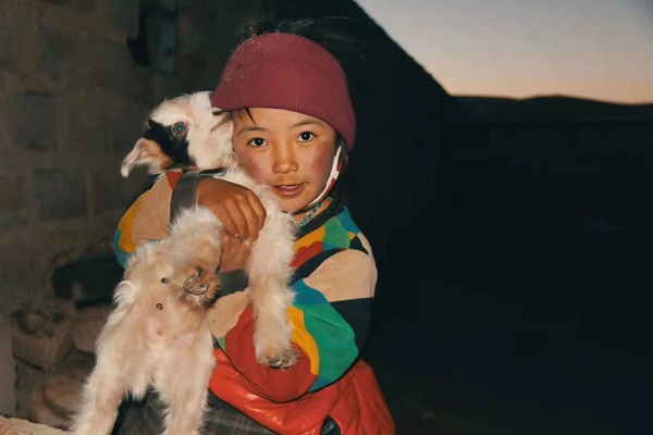 제 2 상 Tianlu Co, Ltd BL 프로젝트 부서 MA GUORUI —— Madame girljpg