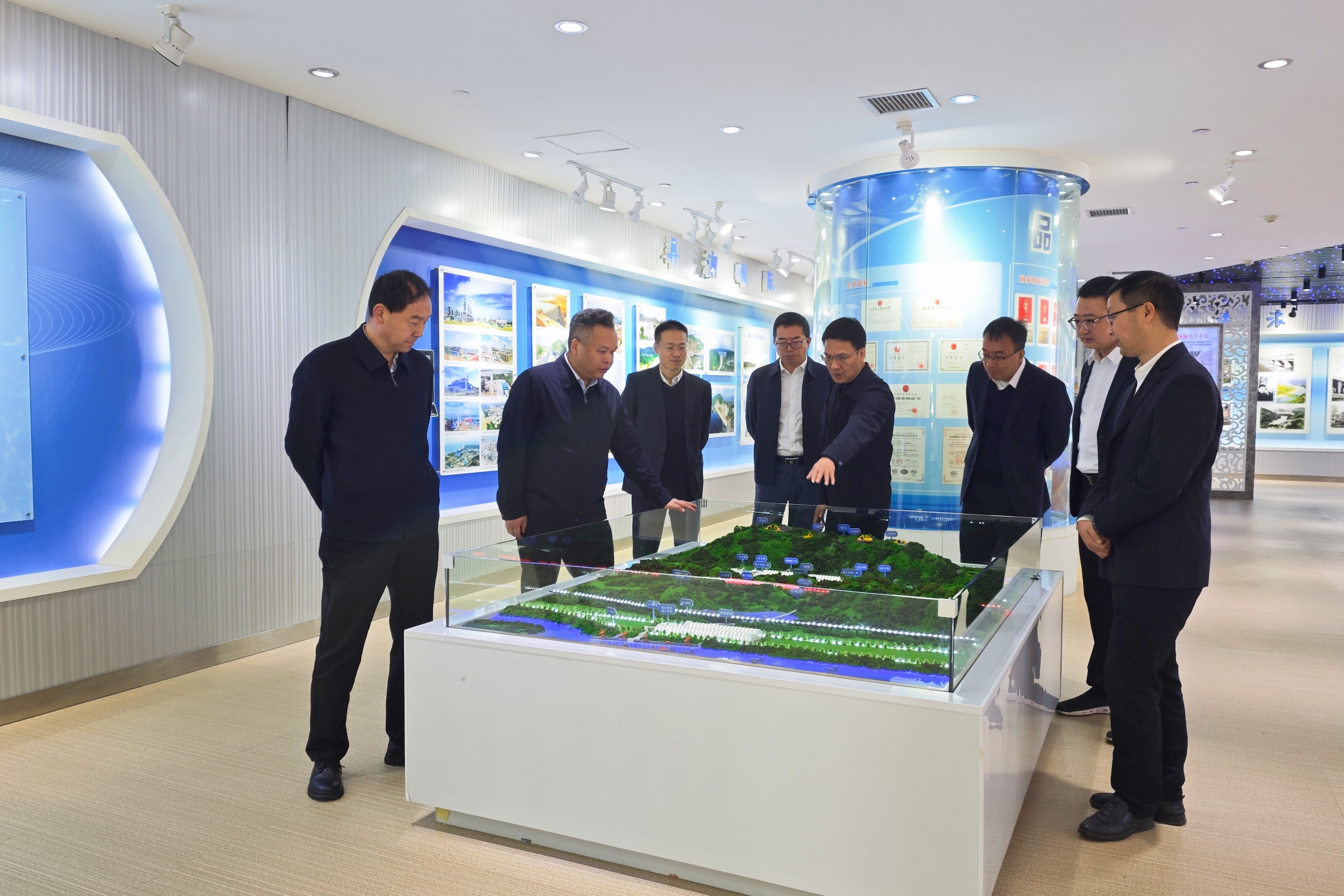 위챗 사진_20251027174451_46_246jpg